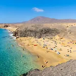 Zoe Villa Los Pocillos